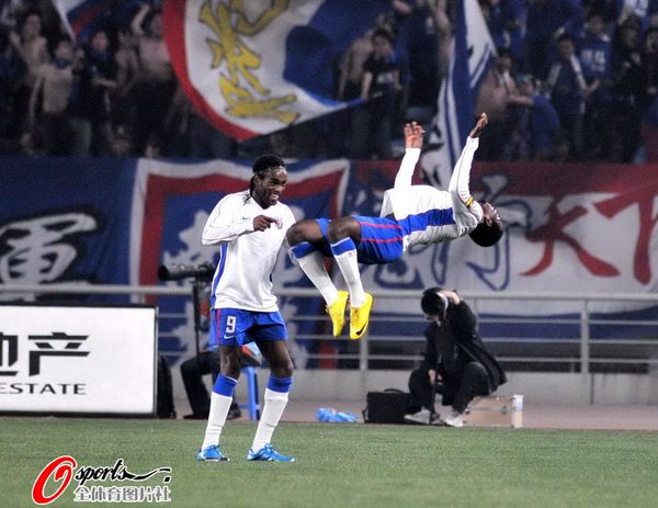  中超联赛上演进球大战，本土前锋强势崛起