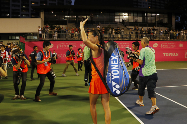  哈勒普澳网谢幕战完美收官