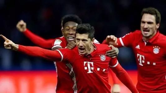 拜仁慕尼黑主场完胜多特,德甲霸主显威风