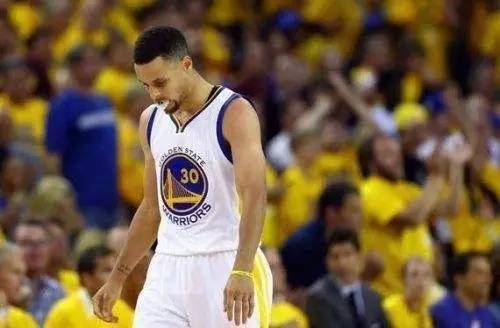  赛季最长连胜诞生，刷新历史书写新篇章