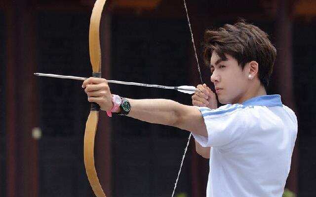  三分大赛惊现神射手，精准投射技惊四座