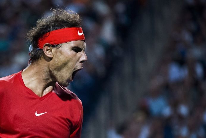 雨中激战考验意志,德约险胜晋级决赛